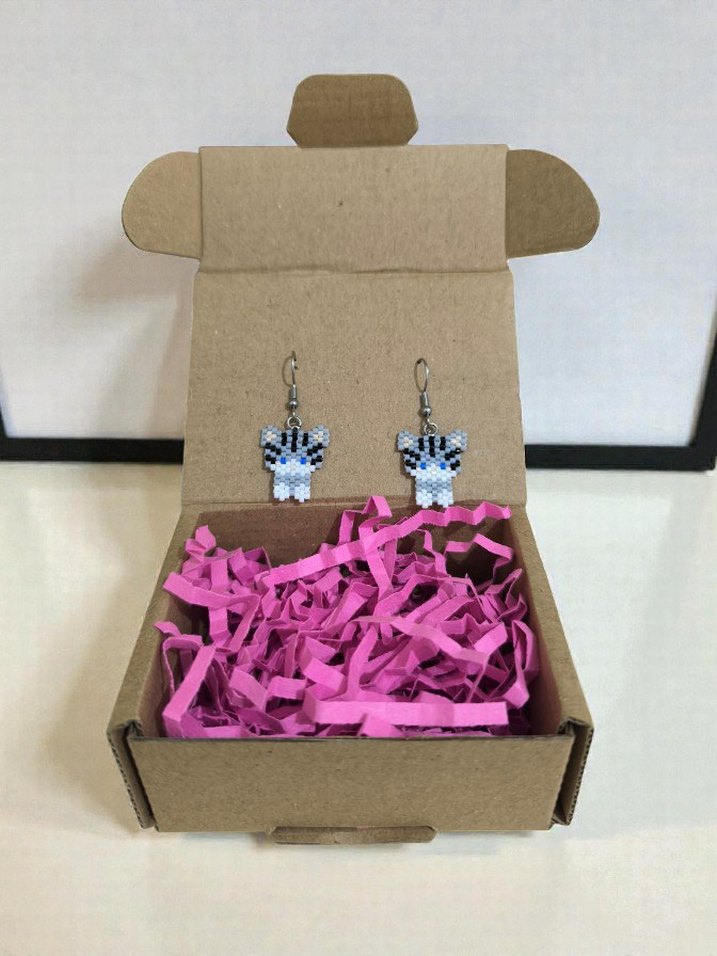 Miyuki Kedi Figürlü Küpe - Görsel 4