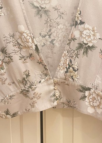 Çiçek Desenli V Yakalı Bohem Bluz - Görsel 4