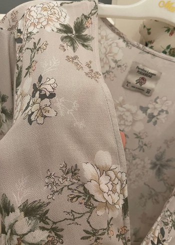 Çiçek Desenli V Yakalı Bohem Bluz - Görsel 7