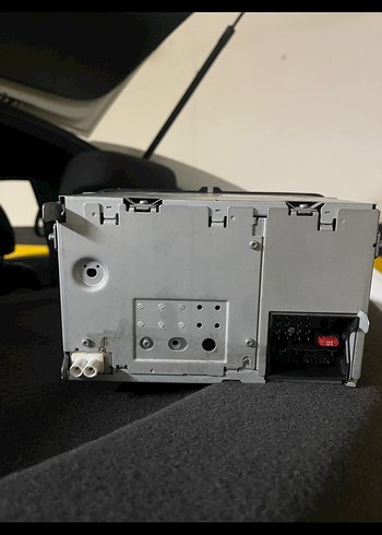 Siyah Araba Müzik Sistemi - Görsel 3