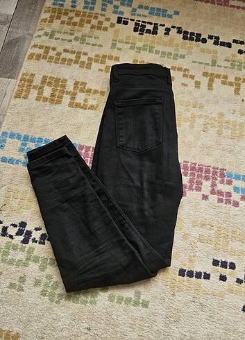 28 beden siyah pantolon