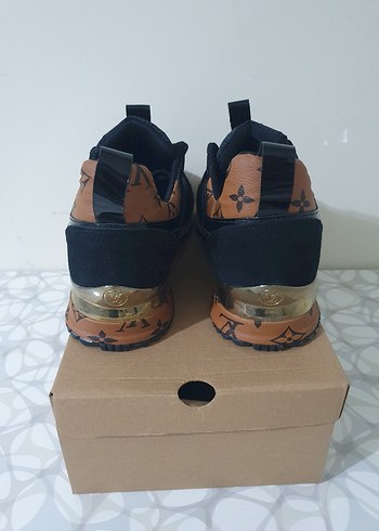 Erkek Kahverengi Yılan Desenli Dolgu Topuklu Spor Ayakkabı - Görsel 3