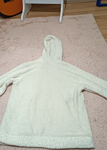 Beyaz Kapüşonlu çocuk Peluş Ceket - Görsel 2