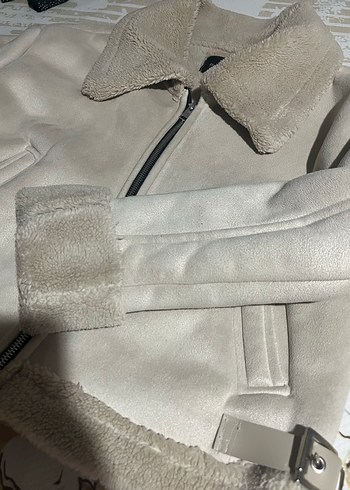 Bej Kürklü Kadın mont - Görsel 4