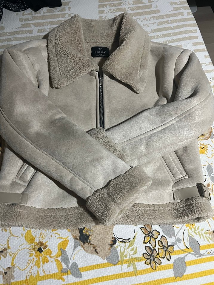 Bej Kürklü Kadın mont - Görsel 3