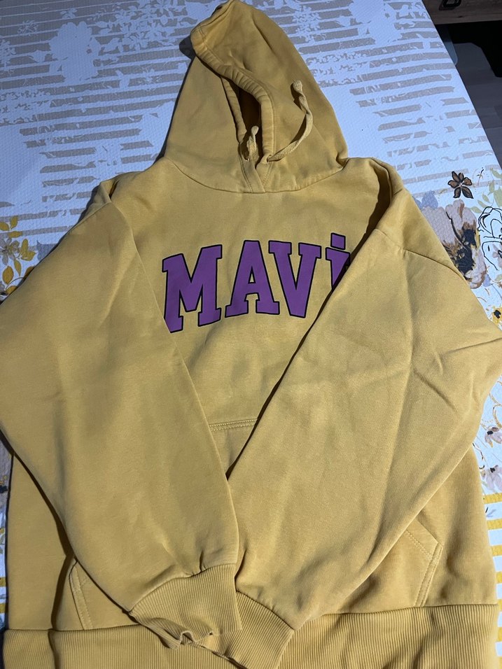 Sarı Kapüşonlu Mavi Baskılı Sweatshirt - Görsel 2