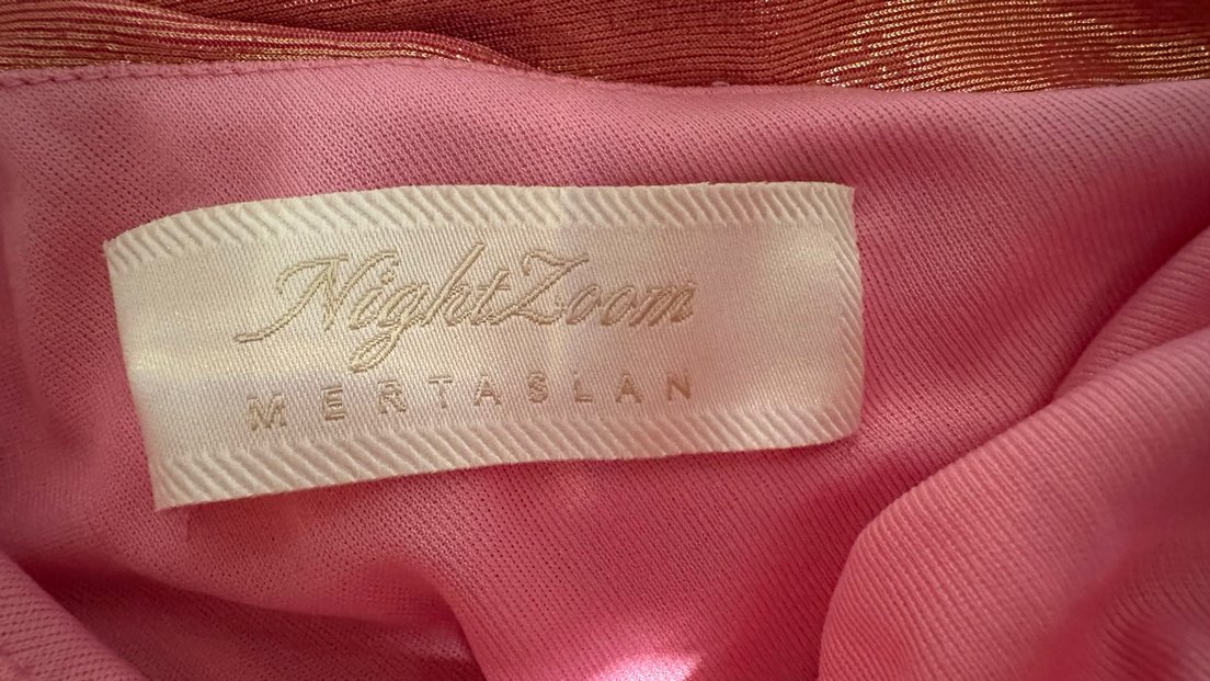 Adl Mert Aslan Büzgülü Örme Elbise - Görsel 5