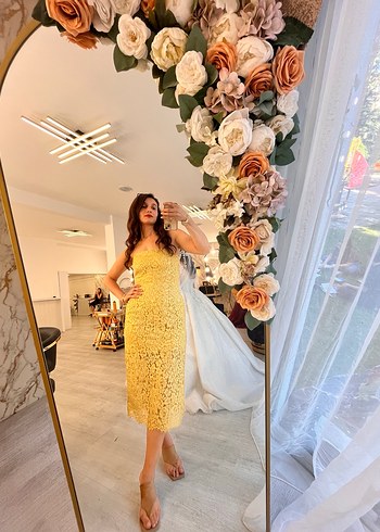 Sarı Straplez Dantelli Uzun Abiye Elbise - Görsel 2