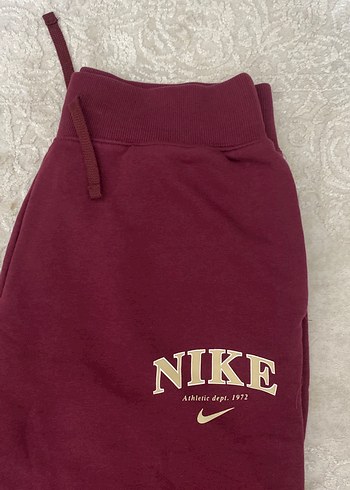 Bordo Nike Kadın Rahat Kesim Eşofman Altı - Görsel 2