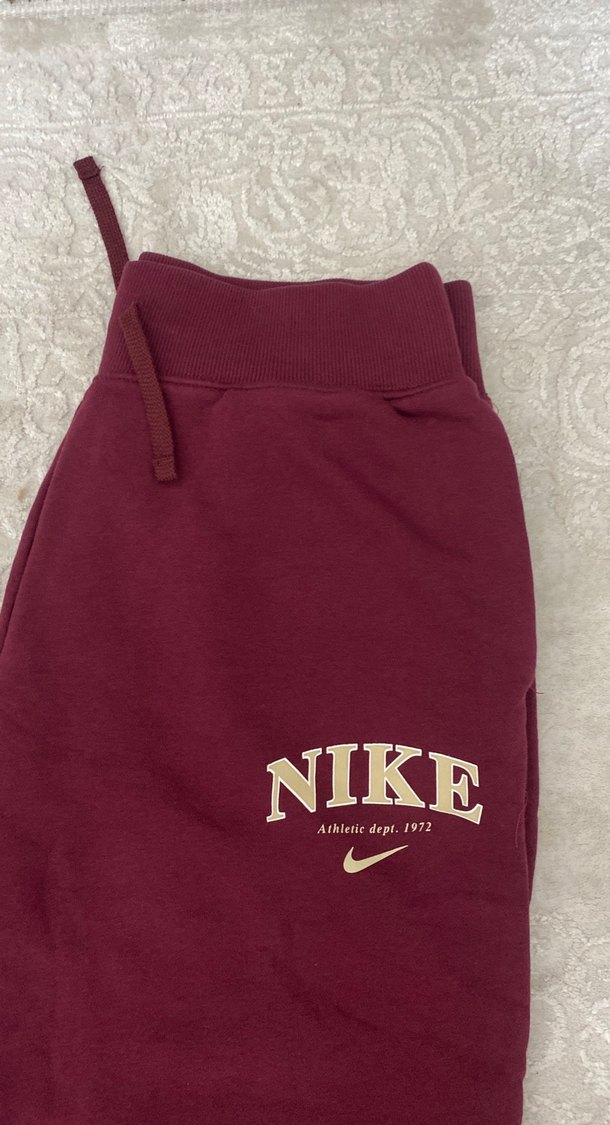 Bordo Nike Kadın Rahat Kesim Eşofman Altı - Görsel 2