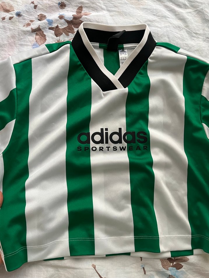 Adidas orijinal crop - Görsel 2