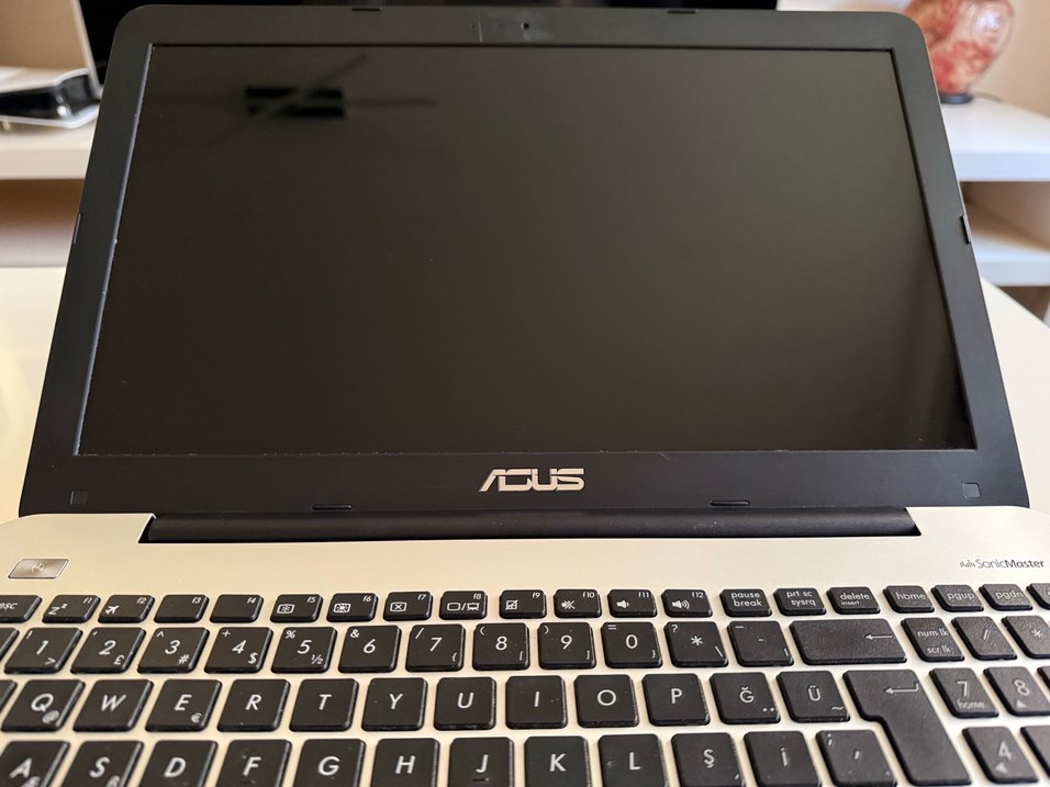 ASUS K555U i5 - Görsel 5