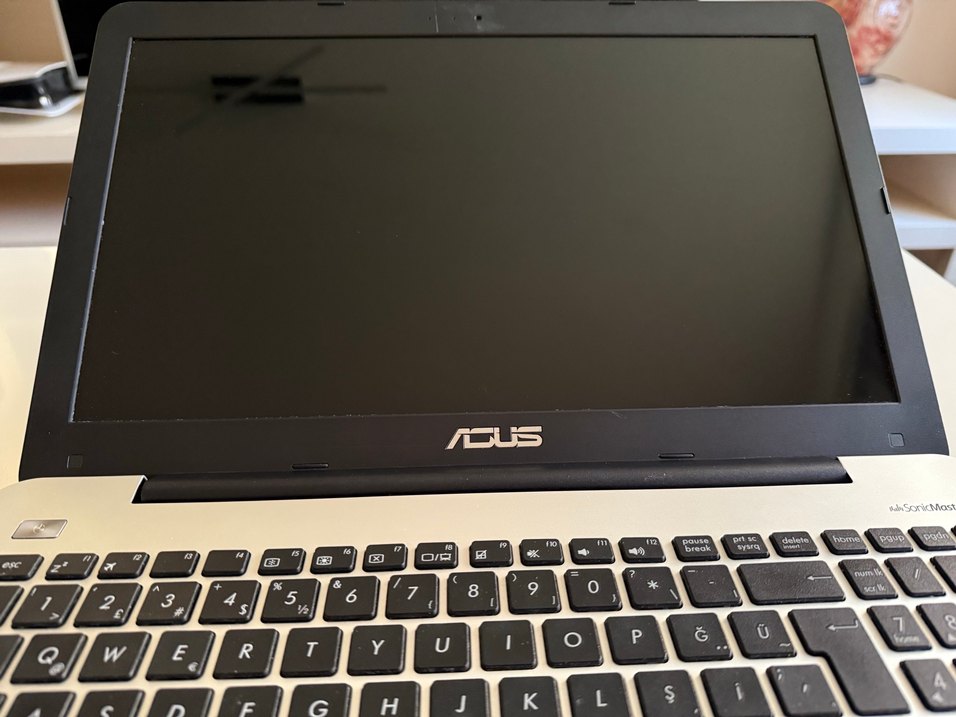 ASUS K555U i5 - Görsel 4
