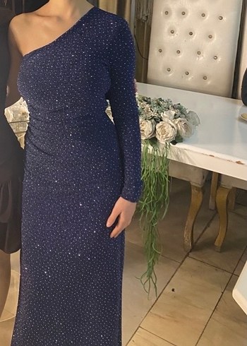 Tek Kollu Lacivert Midi Elbise - Görsel 2