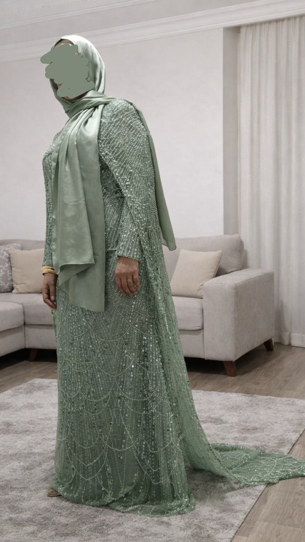 Yeşil İşlemeli Uzun Abiye Elbise - Görsel 2