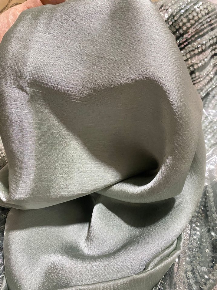 Gri Yılan Desenli Uzun Abiye Elbise - Görsel 3