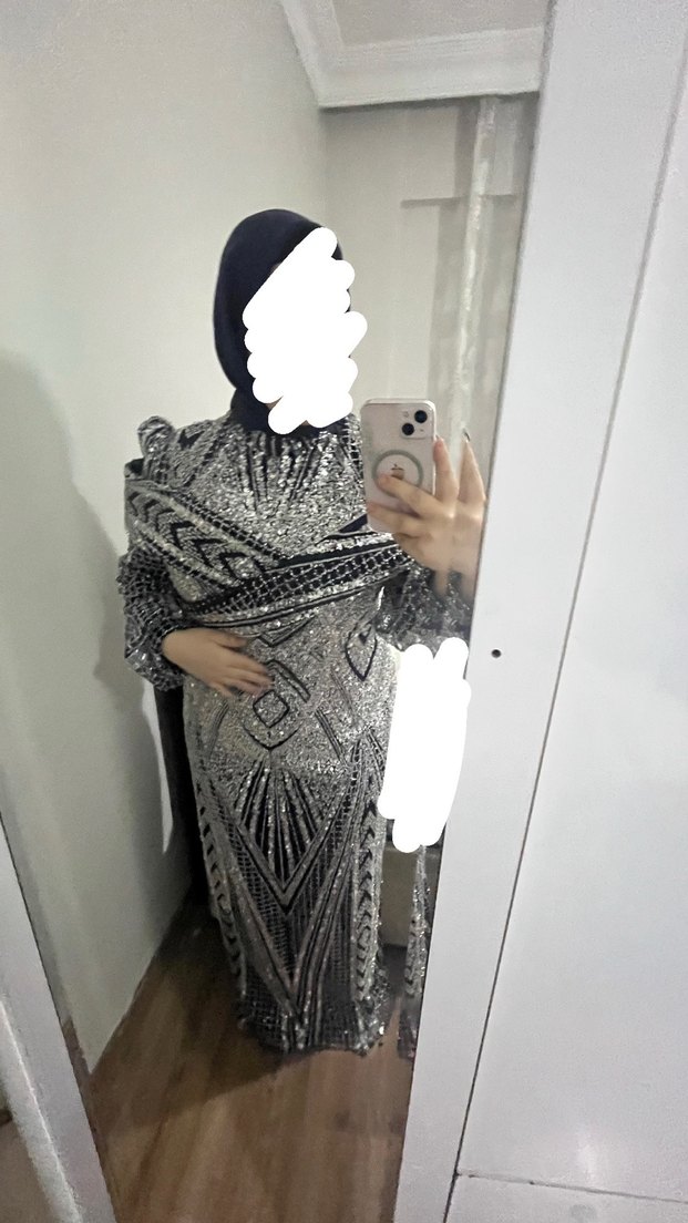 Gri Yılan Desenli Uzun Drapeli Kadın Elbise - Görsel 4