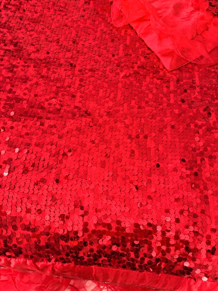 Parlak Kırmızı İşlemeli Yatak Örtüsü - Görsel 2