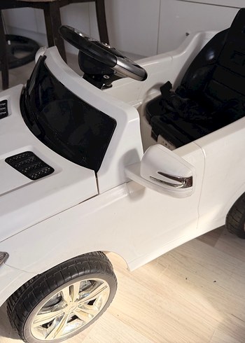 Beyaz Mercedes-Akülü Binilebilir Araba - Görsel 5