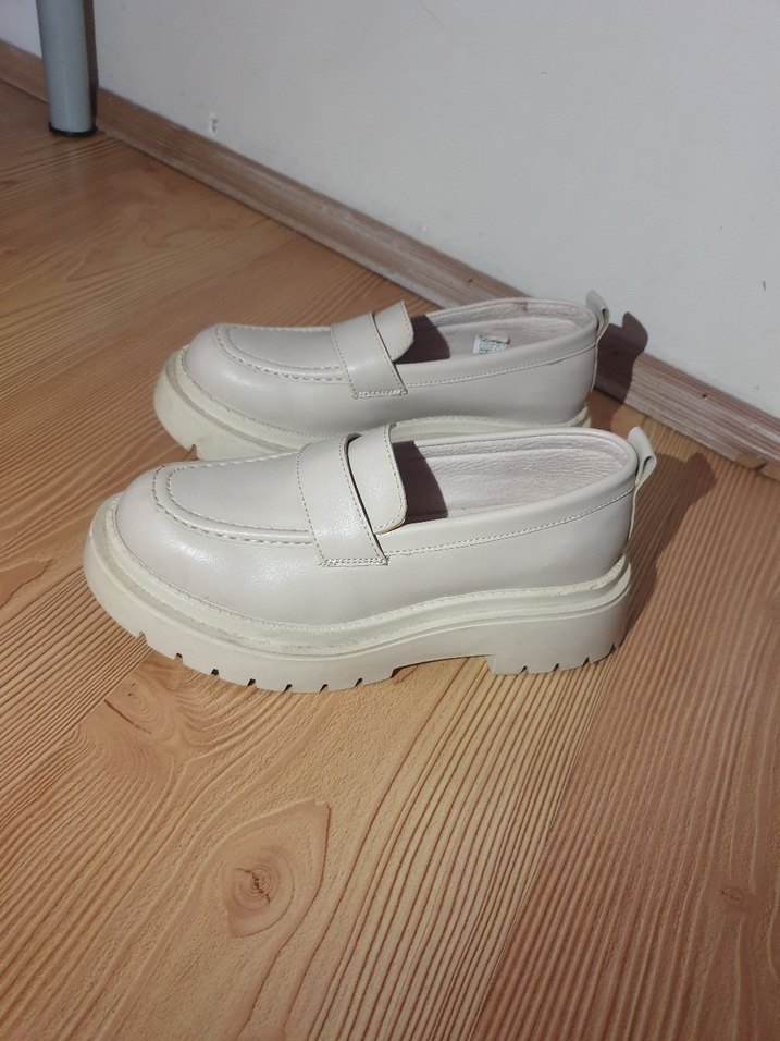 Beyaz Minimalist Platform Topuklu Kadın Loafer - Görsel 3