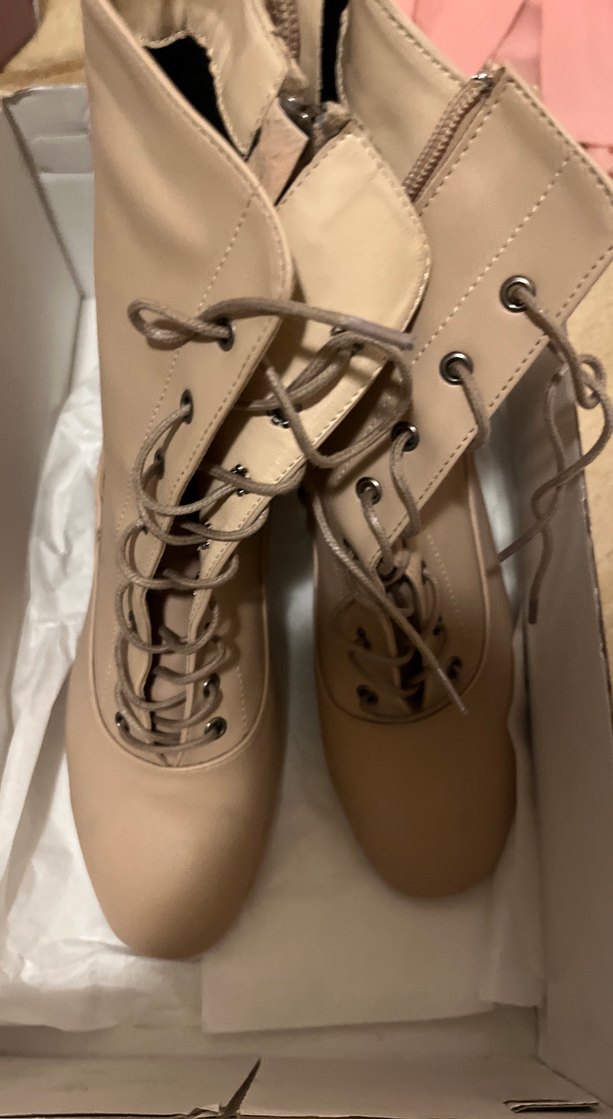 Bej Deri Bağcıklı Kadın Topuklu Bot - Görsel 2