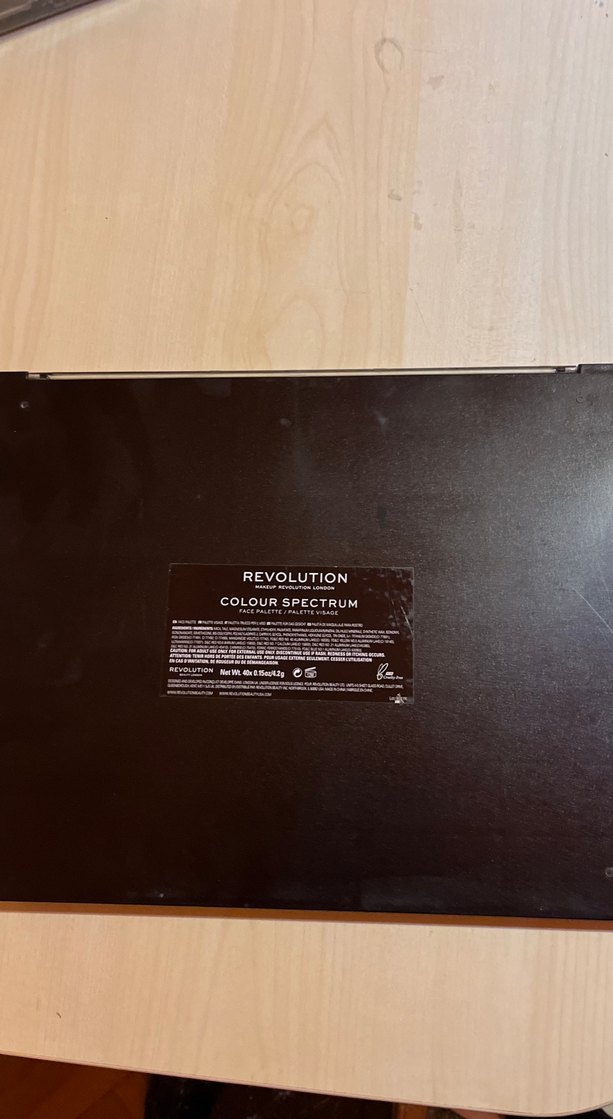 Revolution Colour Spectrum Çok Renkli Far Paleti( 40 renkli) - Görsel 3