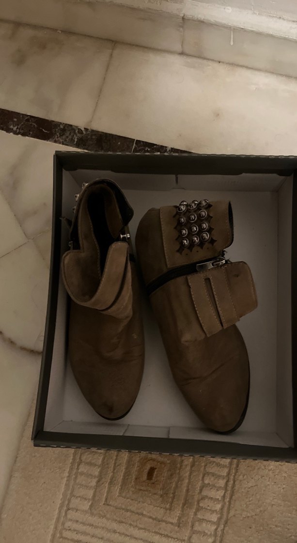 Tokalı Kahverengi Süet Topuklu Kadın Botları - Görsel 2