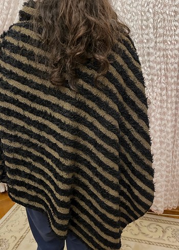 Kahverengi Çizgili Örgü Kadın Panço - Görsel 5