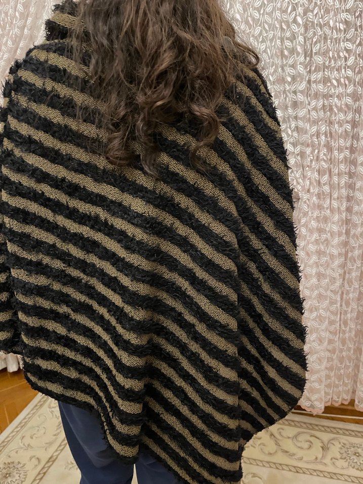 Kahverengi Çizgili Örgü Kadın Panço - Görsel 5