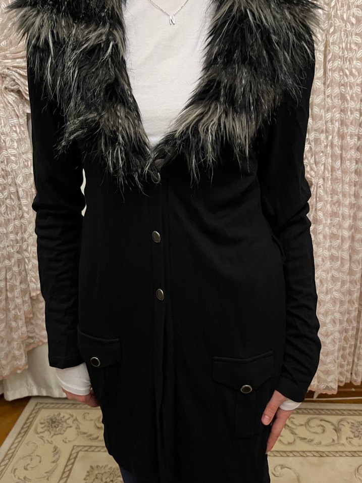 Gri Kürklü Yaka Detaylı Kadın Peluş Ceket - Görsel 4