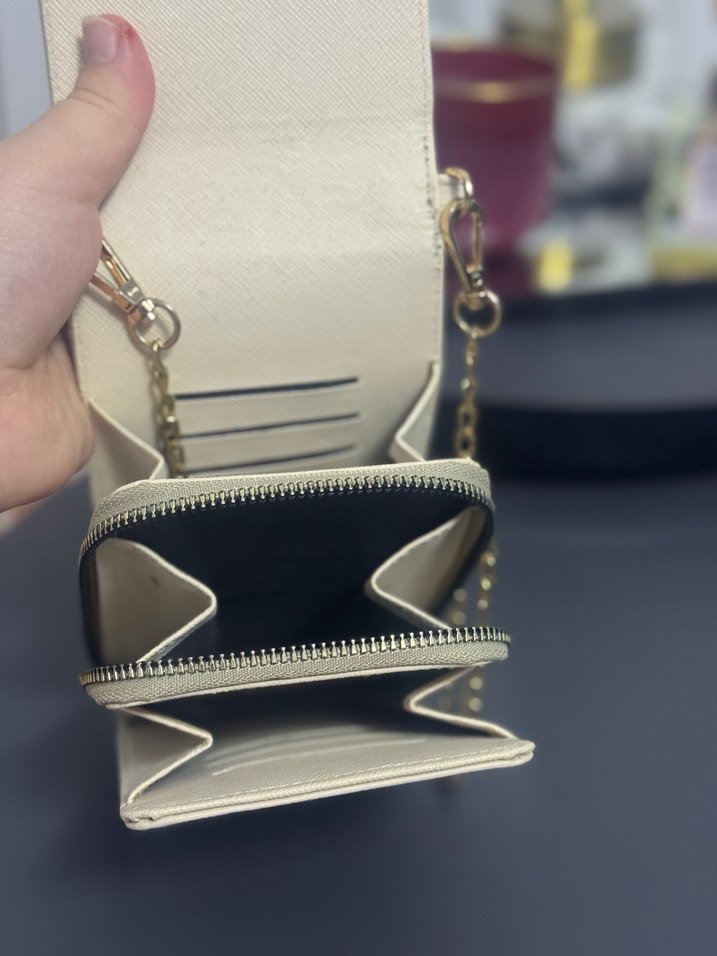 Beyaz Zincir Detaylı Kadın Deri Çapraz Çanta - Görsel 2