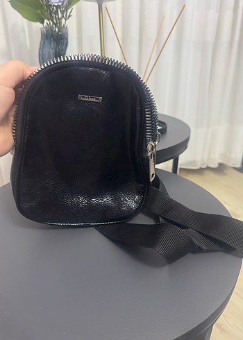 Yılan Desenli Siyah Deri Kadın Sırt Çantası - Görsel 3