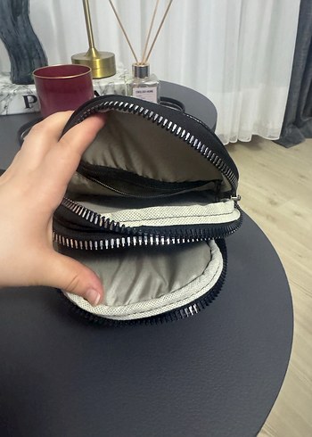 Yılan Desenli Siyah Deri Kadın Sırt Çantası - Görsel 2