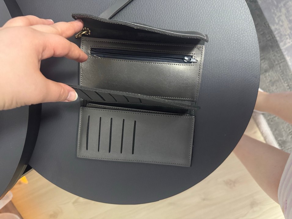 Gri Deri Kadın Portföy Cüzdan - Görsel 2