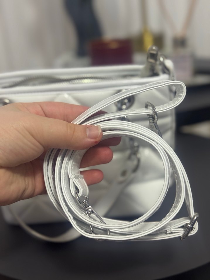 Beyaz Deri Fermuarlı Kadın Çanta - Görsel 3