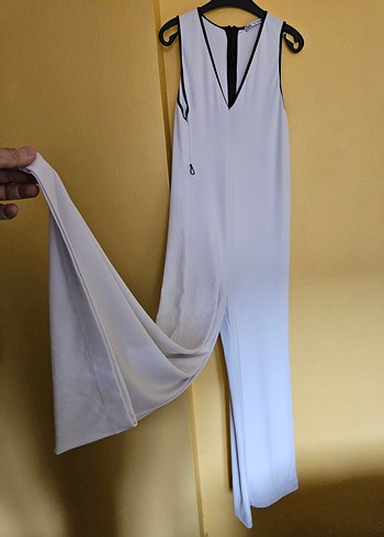 V Yakalı Beyaz Kadın Tulum - Görsel 7