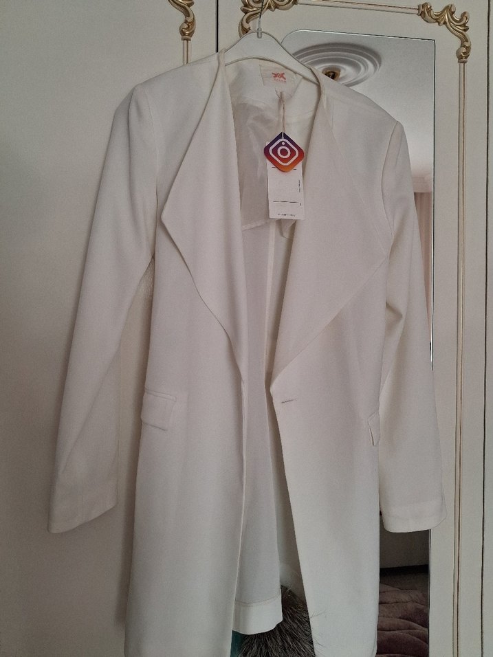 Düğmeli Beyaz Kadın Blazer Ceket - Görsel 2