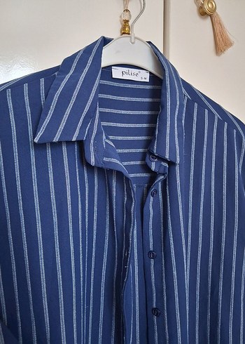 Düğmeli Mavi Çizgili Keten Gömlek - Görsel 2