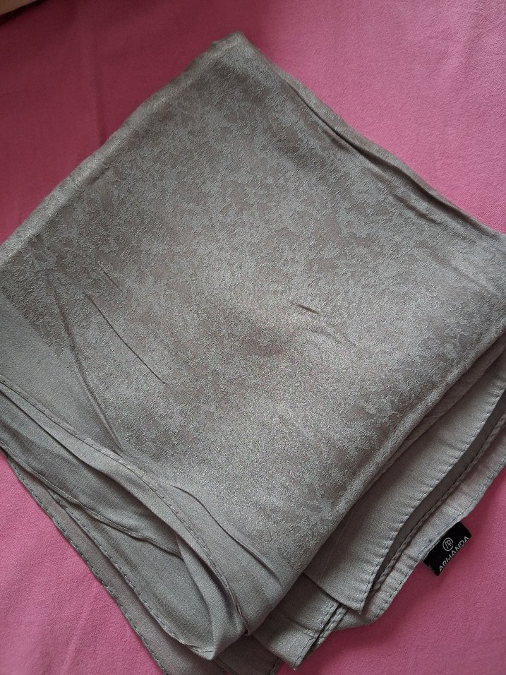 Armanda Eşarp - Görsel 2