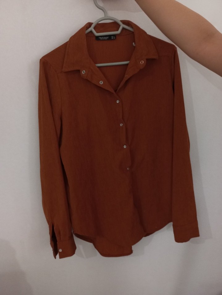 Düğmeli Kahverengi Keten Kadın Gömlek - Görsel 2