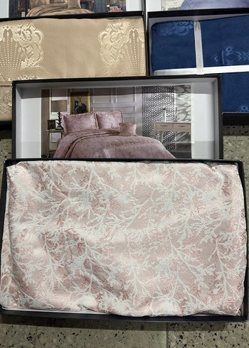 Mor Dantelli Yatak Örtüsü Seti - Görsel 11