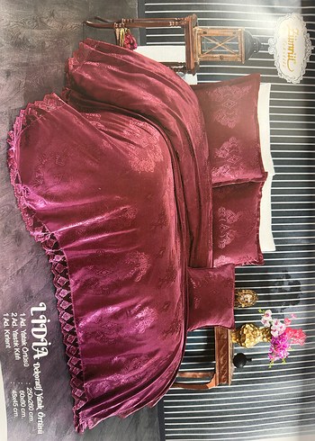 Mor Dantelli Yatak Örtüsü Seti - Görsel 5