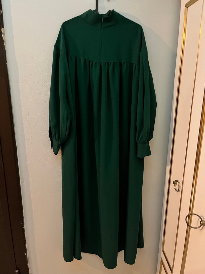 Uzun, Salaş Kesim, Yüksek Yakalı Yeşil Elbise - Görsel 3