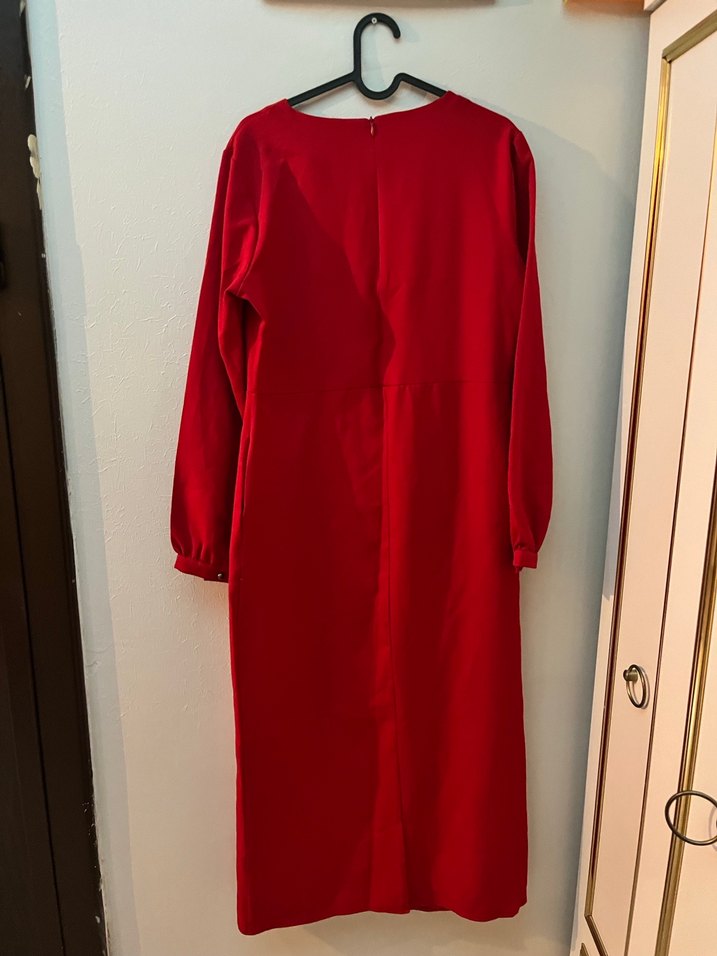 Uzun Kollu Kırmızı Dökümlü Kadın Elbise - Görsel 3