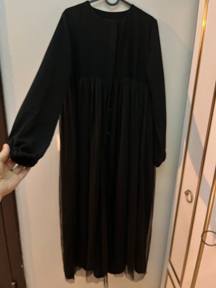 Siyah Uzun Kollu Rahat Kesim Gotik Elbise - Görsel 2