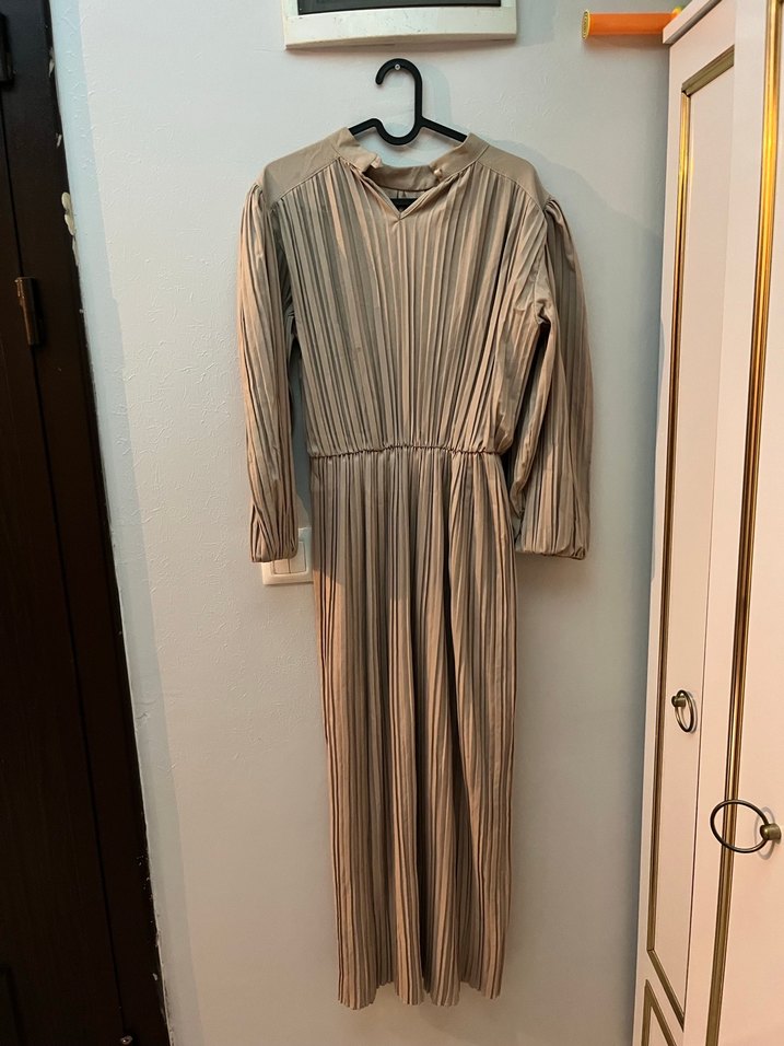 Bej Pilili Uzun Keten Elbise - Görsel 3