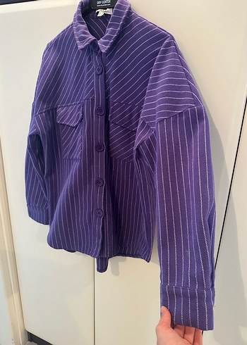 Düğmeli Mor Çizgili Kadın Dış Gömlek - Görsel 2