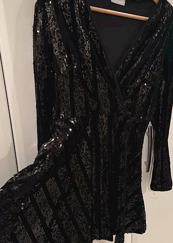 Parlak Siyah KADİFE PALETLİiElbise - Görsel 3