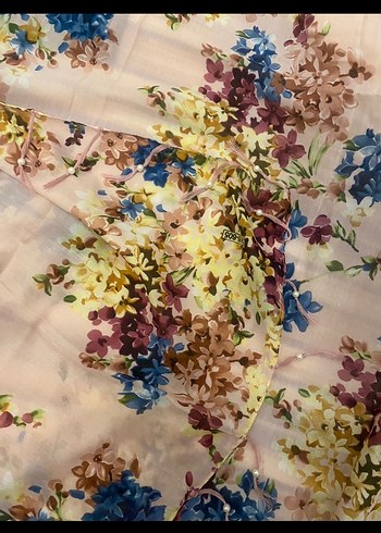 Çiçek Desenli Bohem Kadın Fular - Görsel 3