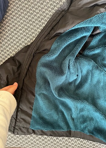 Erkek Kapüşonlu Siyah Kış Montu - Görsel 4